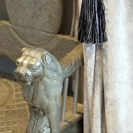 Maison Albar- Le Champs-elysées Parigi