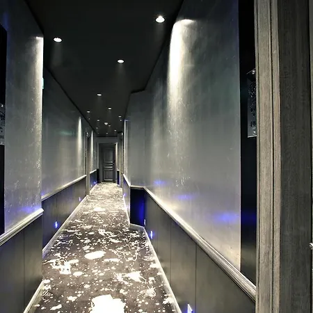 Maison Albar- Le Champs-elysées 5* Parigi