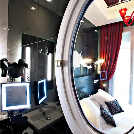 Maison Albar- Le Champs-elysées 5* Parigi